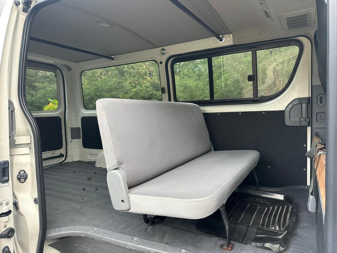 HIACE VAN thumbnail 6